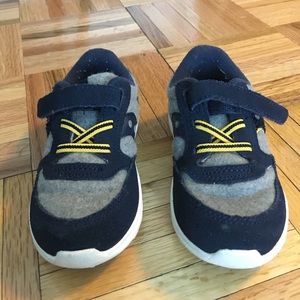 Toddler boys Saucony shoes 7.5w